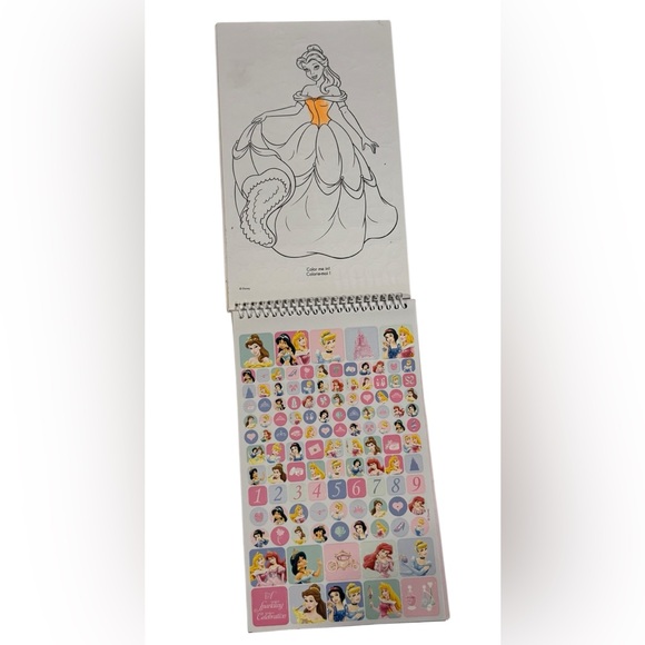 Disney Princess Stickerbook & Activity Pad with Princess Canvas Bag & 8 Markers - Picture 6 of 13